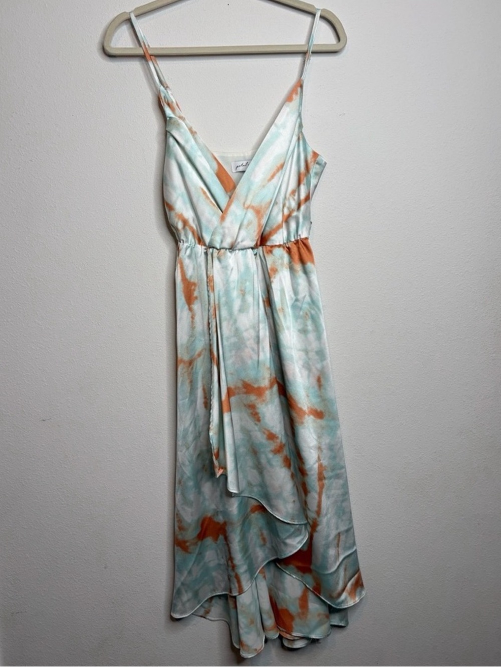 🧡 Petal & Pup Mint & Coral Asymmetrical Slip Dress – Size 8 (Like New)